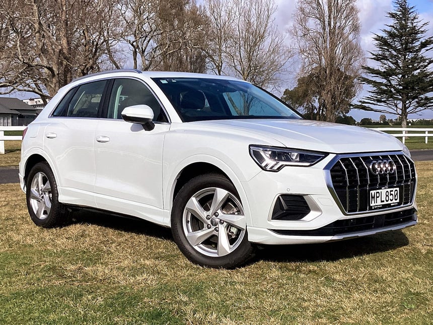 2019 Audi Q3 | 35 TFSI ADVANCED | 20671 | 1