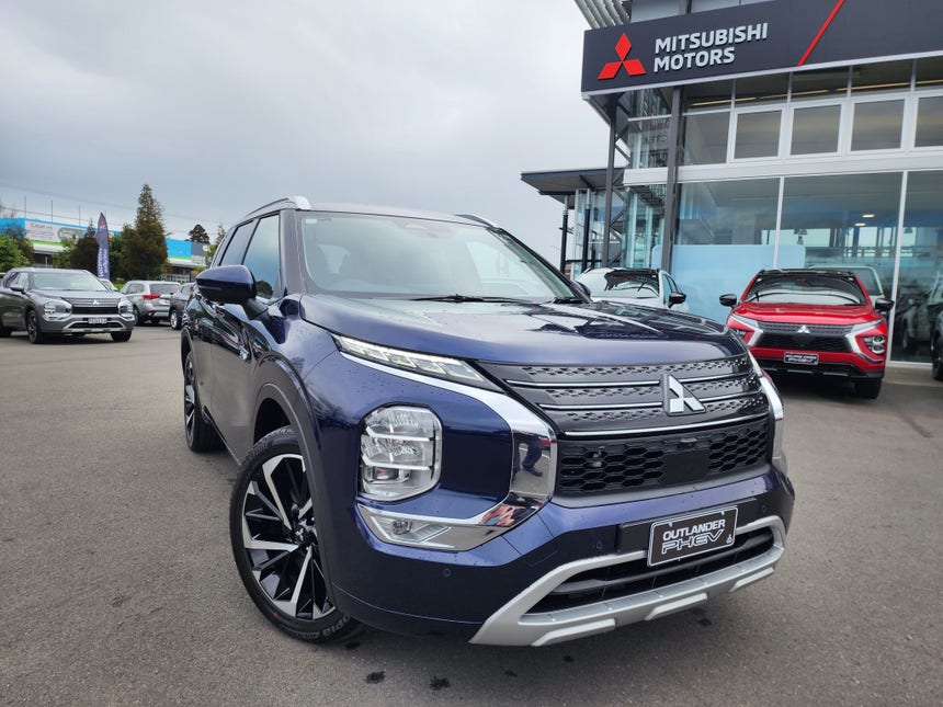 2024 Mitsubishi Outlander | VRX PHEV 4WD | 21478 | 1