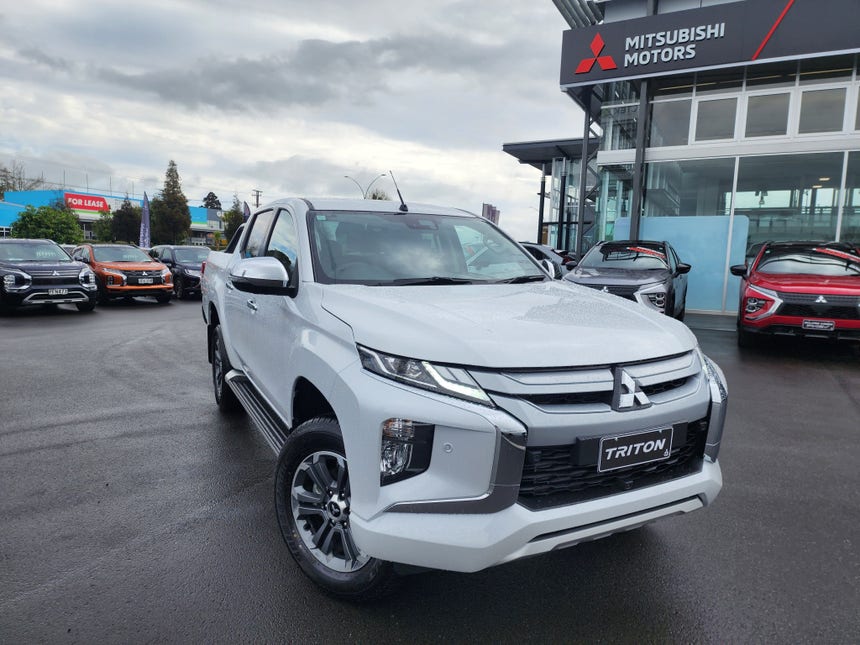 2024 Mitsubishi Triton | VRX 4WD | 21718 | 1