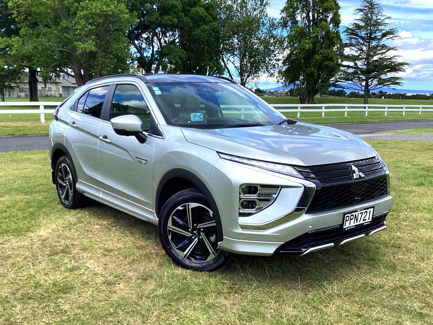 2022 Mitsubishi Eclipse Cross | VRX PHEV, 4WD, SUV. | 22132 | 1