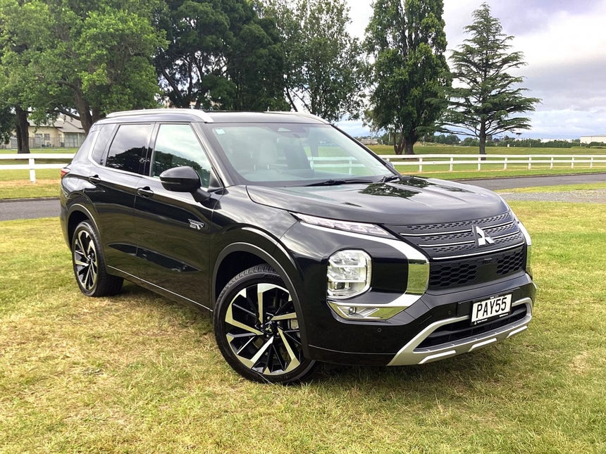 2022 Mitsubishi Outlander | VRX PHEV, 4WD, Automatic, 7 Seat, SUV. | 22284 | 1