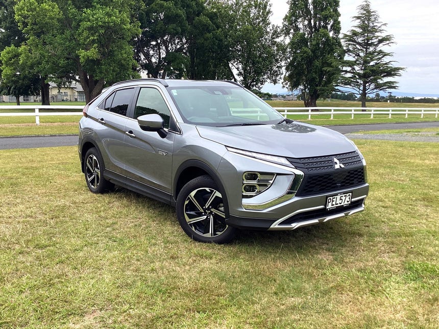 2022 Mitsubishi Eclipse Cross | XLS, Plug-in Hybrid ,4WD, SUV. | 22436 | 1