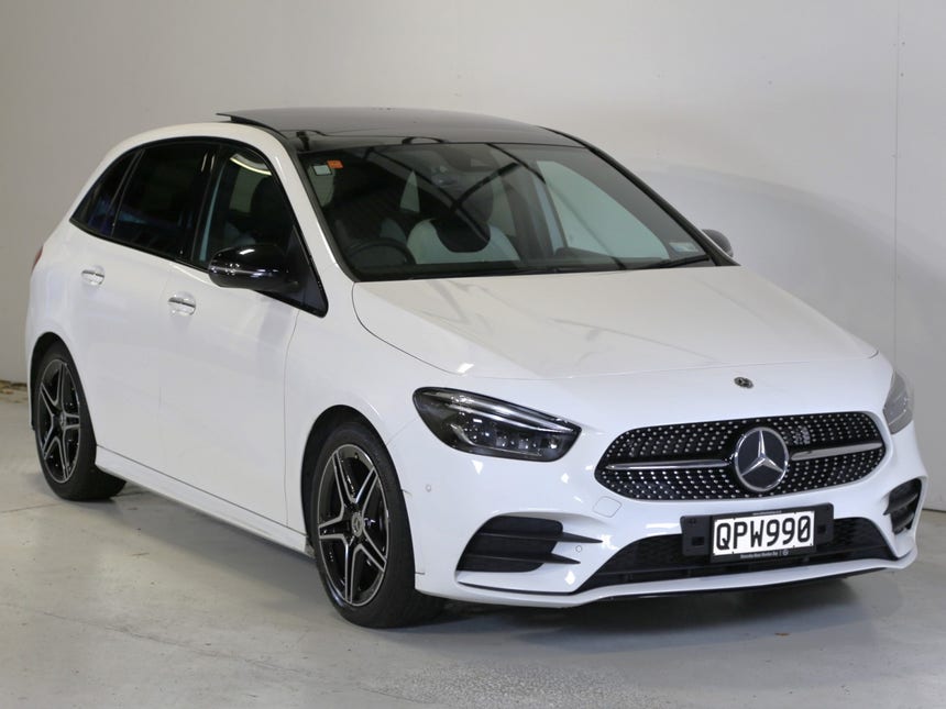 2022 Mercedes-Benz B 180 | NZ New AMG Line B/W Interior | 23942 | 1