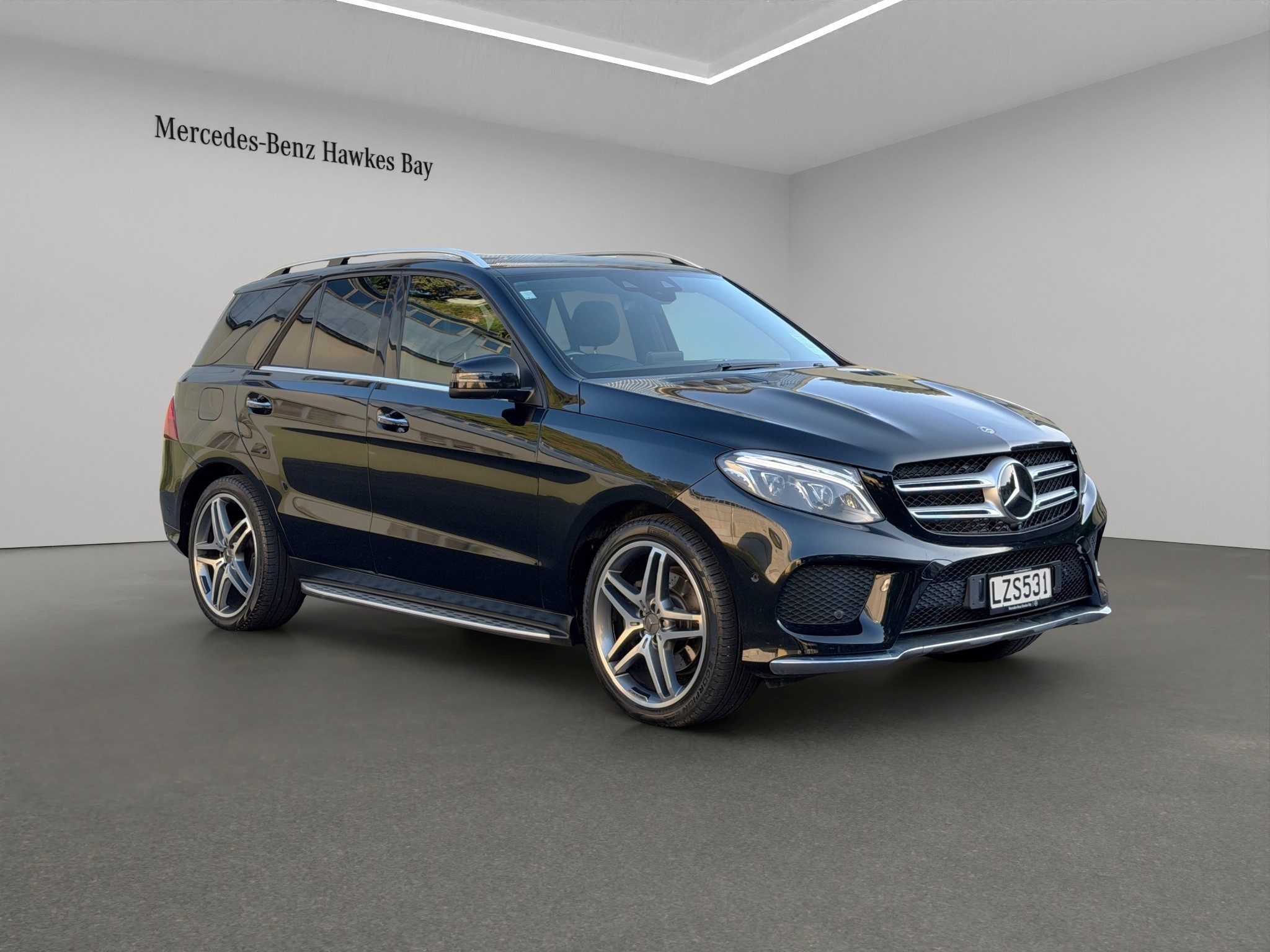Mercedes-Benz GLE 350 d 2019 | NZ New AMG Line 2y MB Warranty