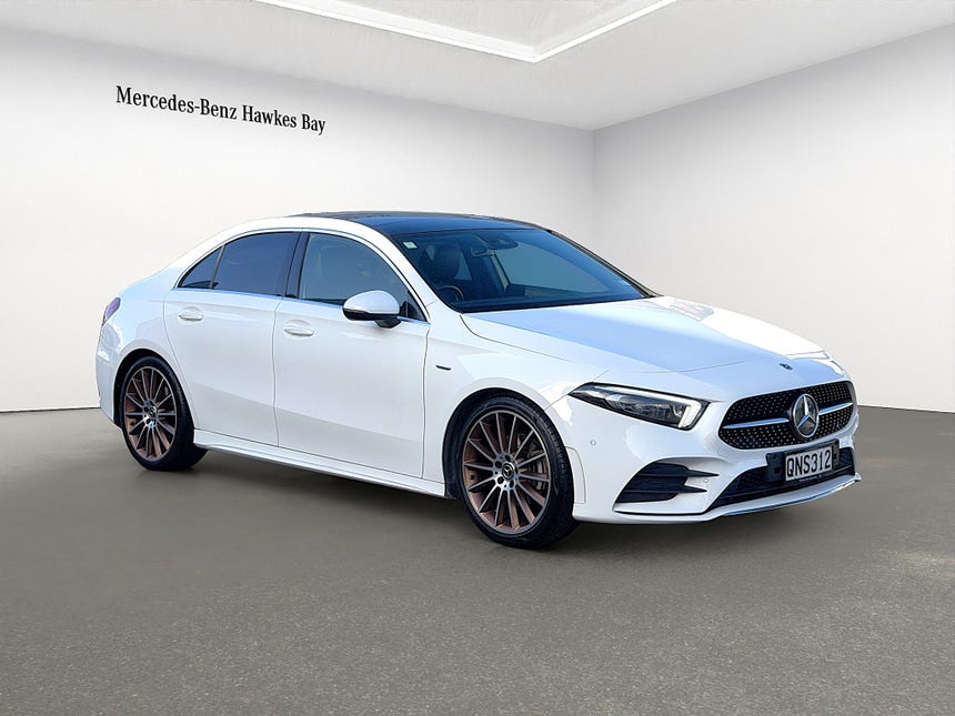 2020 Mercedes-Benz A 200 | NZ New Edition AMG Line Multibeams Panoroof | 32262 | 1