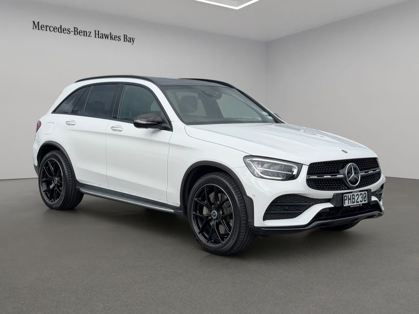 2022 Mercedes-Benz GLC 300 e | NZ New PHEV AMG Line Plus MBUX Panoroof | 33677 | 1