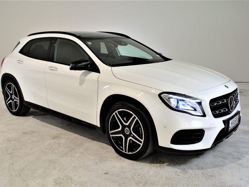 2018 Mercedes-Benz GLA 250 | 155KW,Parking pack,Driver assist pack | 19980 | 1
