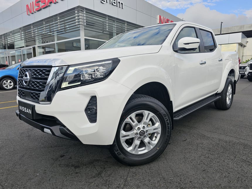 2025 Nissan Navara | ST 2.3/4WD | 26744 | 1