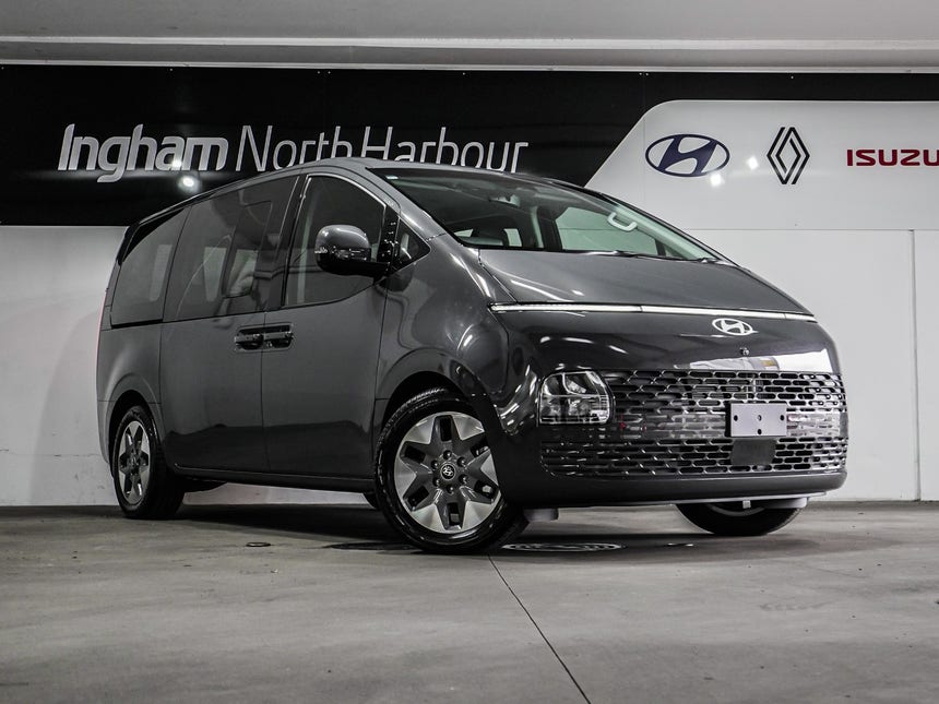2025 Hyundai Staria | LIMITED 2.2DT/4WD | 28687 | 1