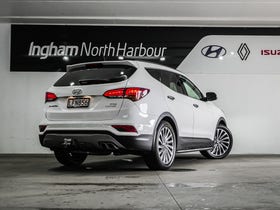 2018 Hyundai Santa Fe | 2.2D LIMITED AWD  | 30199 | 3