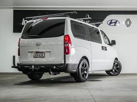 2017 Hyundai iLoad | 2.5 CRDI AUTO | 30380 | 3