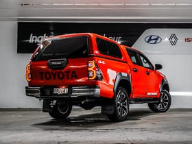 2021 Toyota Hilux | SR5 CRUISER TD DC 2.8D 4WD | 30828 | 3
