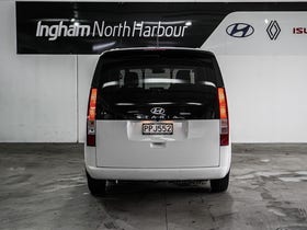 2022 Hyundai STARIA LOAD | 2.2DT/8AT | 31065 | 7