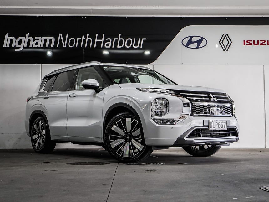 2025 Mitsubishi Outlander | VRX 2.5P/4WD/CVT | 31370 | 1