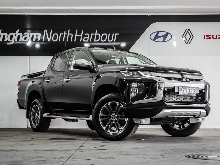 2023 Mitsubishi Triton | DC GLXR 6AT 2.4D/4WD | 32007 | 1