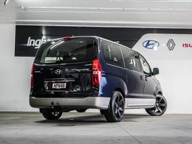 2021 Hyundai iMax | 2.5 CRDI | 32280 | 3