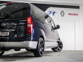 2021 Hyundai iMax | 2.5 CRDI | 32280 | 7