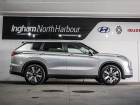 2026 Mitsubishi Outlander | XLS 2.5P/CVT | 32713 | 2