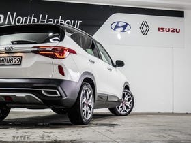 2020 Kia Seltos | LTD 2.0P/IV | 33090 | 7