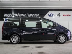 2022 Hyundai Staria | 2.2DT/8AT | 33351 | 2