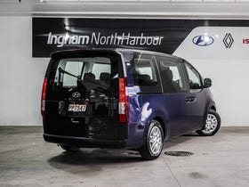 2022 Hyundai Staria | 2.2DT/8AT | 33351 | 3