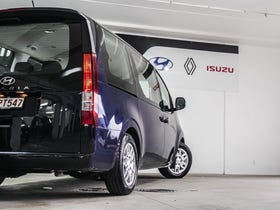 2022 Hyundai Staria | 2.2DT/8AT | 33351 | 7