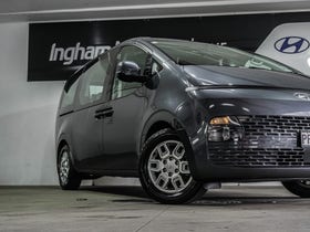 2022 Hyundai Staria | 2.2DT/8AT | 33352 | 6