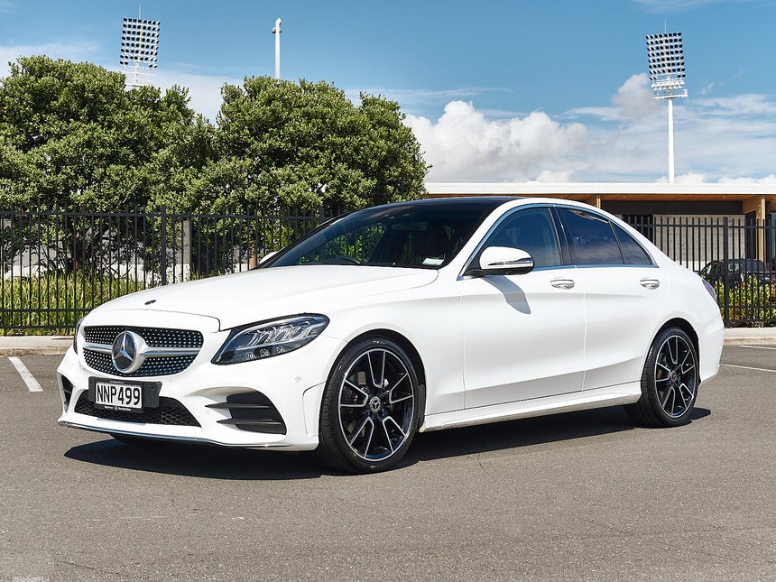 2021 Mercedes-Benz C 200 | C 200 2.0P/9AT | 25851 | 1