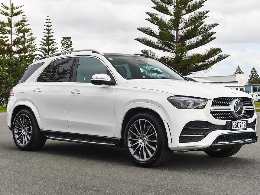 2022 Mercedes-Benz GLE 300 d | 300D 2.0DT/4WD/9AT | 27523 | 1