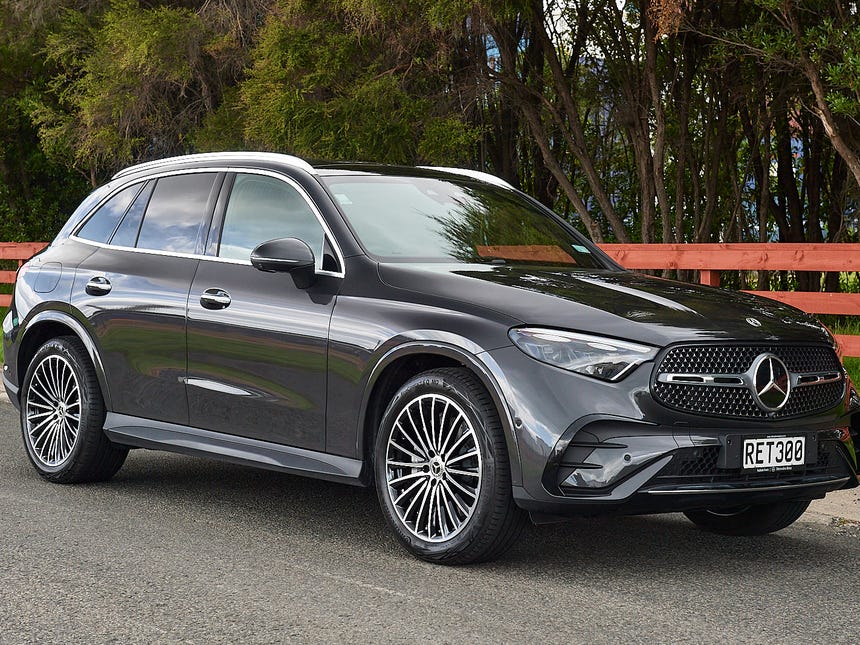 2025 Mercedes-Benz GLC 300 | 300 2.0PMH/4WD/9AT | 28480 | 1