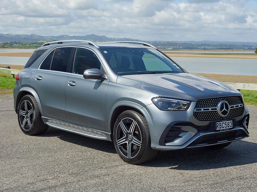 2025 Mercedes-Benz GLE 300 d | 300D 2.0DT/4WD/9AT | 30051 | 1