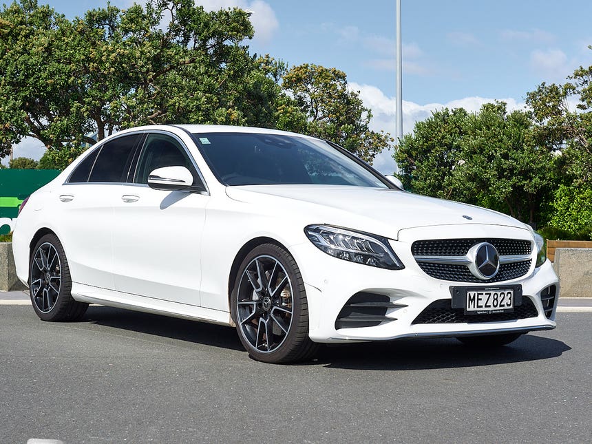 2019 Mercedes-Benz C 300 | C 300 2.0P/9AT | 30139 | 1