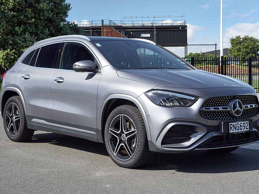 2025 Mercedes-Benz GLA 250 | 250 E PHEV/8AT | 30269 | 1