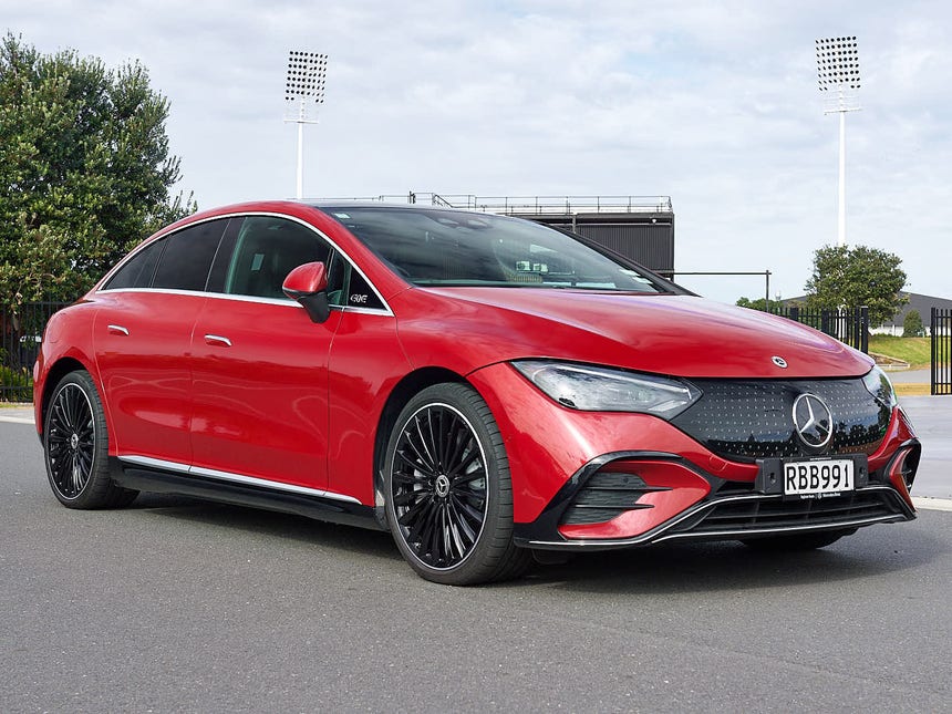 2025 Mercedes-Benz EQE | 300 89KWH/EV/AT | 32733 | 1