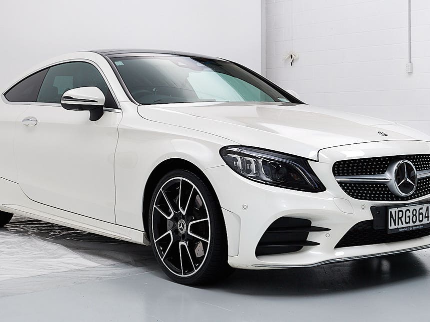 2019 Mercedes-Benz C 300 | Coupe 2.0P/9AT | 15660 | 1
