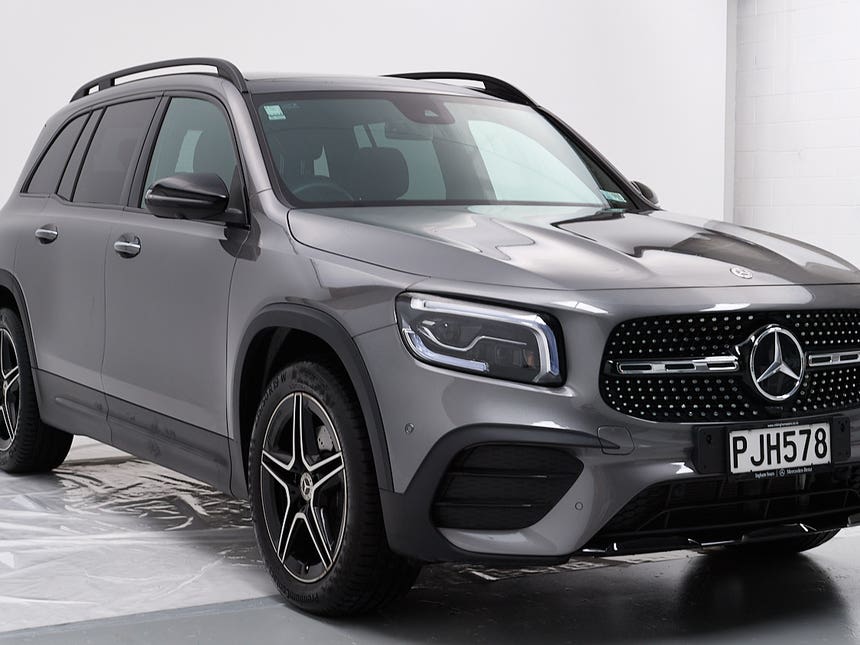 2022 Mercedes-Benz GLB 200 | 200 1.3P/7AT | 18974 | 1