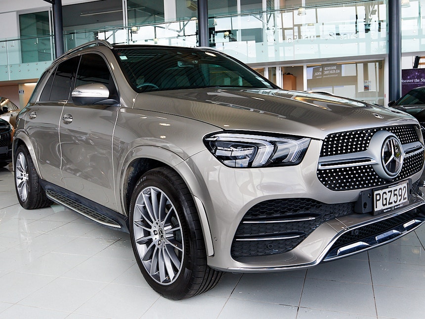 2022 Mercedes-Benz GLE 300 d | 300D 2.0DT/4WD/9AT | 22298 | 1