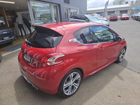 2014 Peugeot 208 | GTI 1.6 TURBO | 28890 | 2
