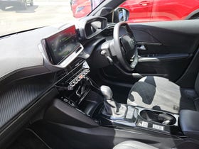 2022 Peugeot 208 | GT 1.2P/6AT | 30059 | 3