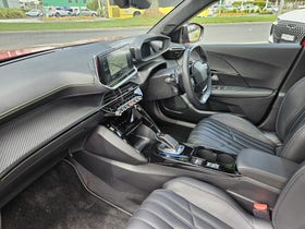 2022 Peugeot 2008 | GT 1.2PT/8AT | 30399 | 3