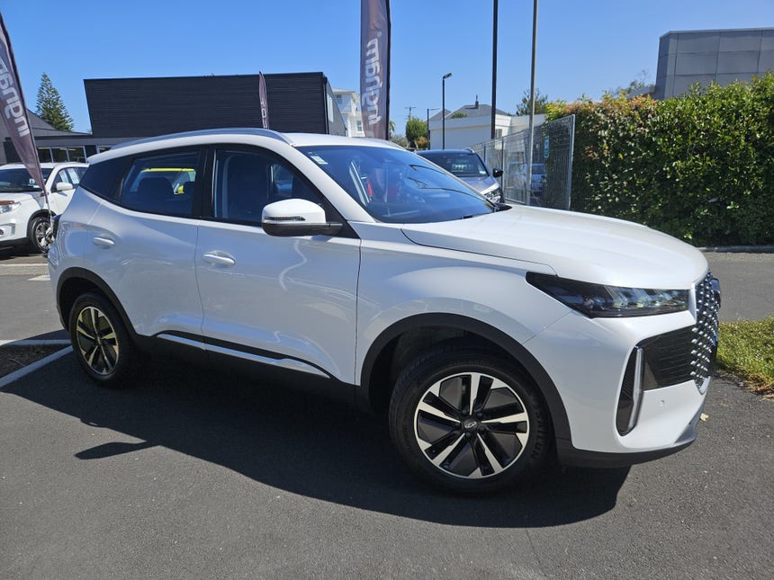 2025 Chery Tiggo 4 | Ultimate Hybrid | 30648 | 1