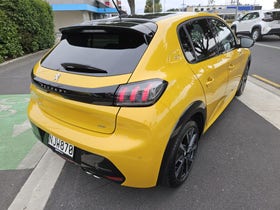 2021 Peugeot 208 | GT 1.2P/6AT | 30672 | 2