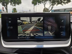 2021 Peugeot 208 | GT 1.2P/6AT | 30672 | 5