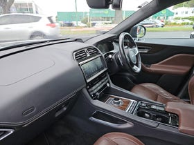 2016 Jaguar F-Pace | S 3.0P/4WD/8AT | 30701 | 3