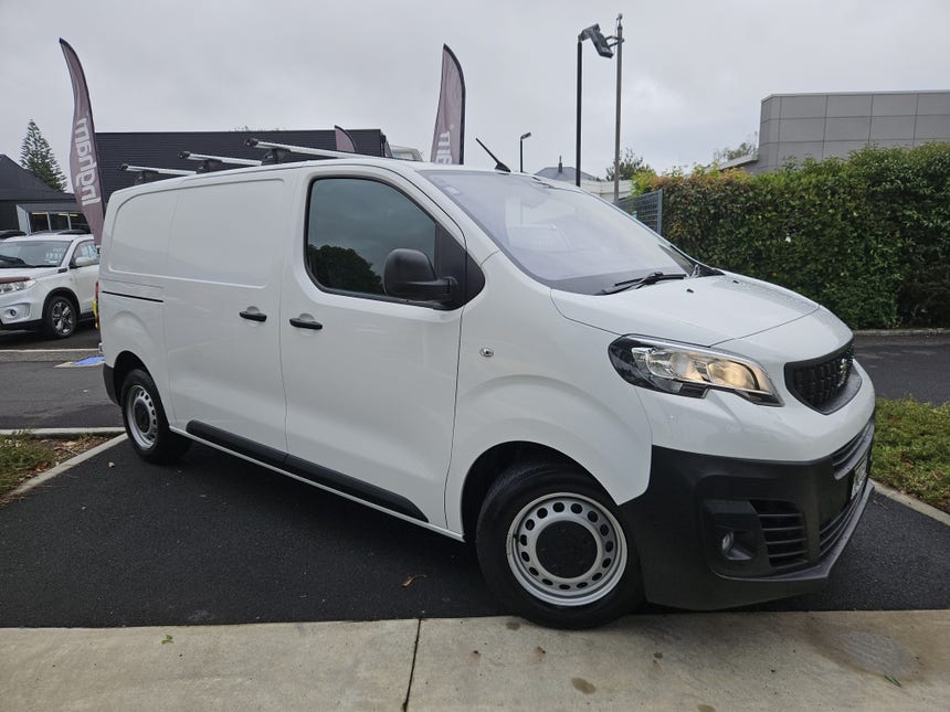 2022 Peugeot Expert | MWB 2.0DT/8AT | 30705 | 1