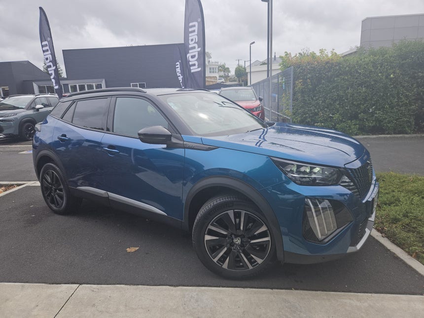 2025 Peugeot 2008 | GT 1.2PMHT/6AM | 30848 | 1