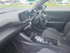 2025 Peugeot 2008 | GT 1.2PMHT/6AM | 30848 | 3