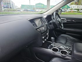 2020 Nissan Pathfinder | TI 3.5P/4WD/CVT | 31126 | 3