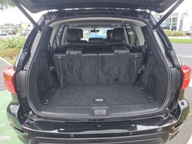 2020 Nissan Pathfinder | TI 3.5P/4WD/CVT | 31126 | 5