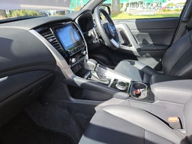2025 Mitsubishi Pajero Sport | VRXB 2.4D/4WD/8AT | 31387 | 3
